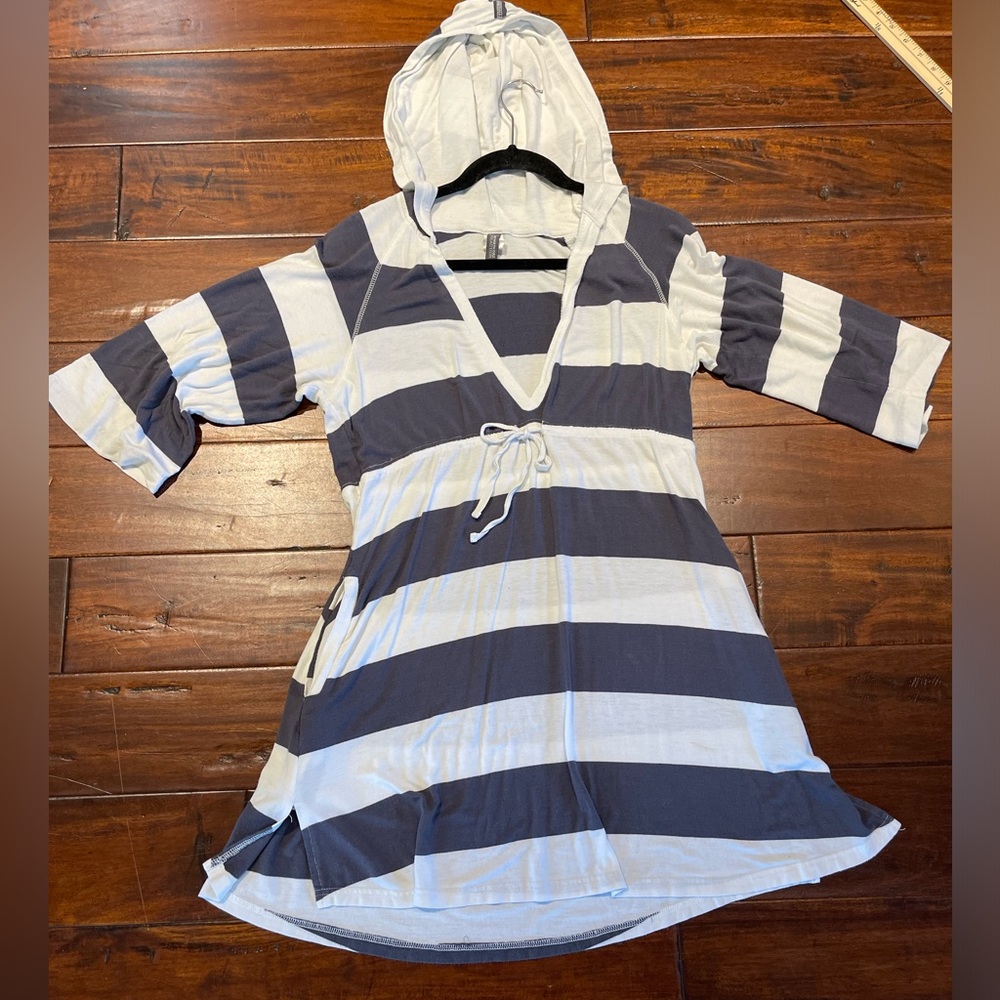 ☀️🌈Kenneth Cole 3/4 sleeve Hoodie cover up dress.L